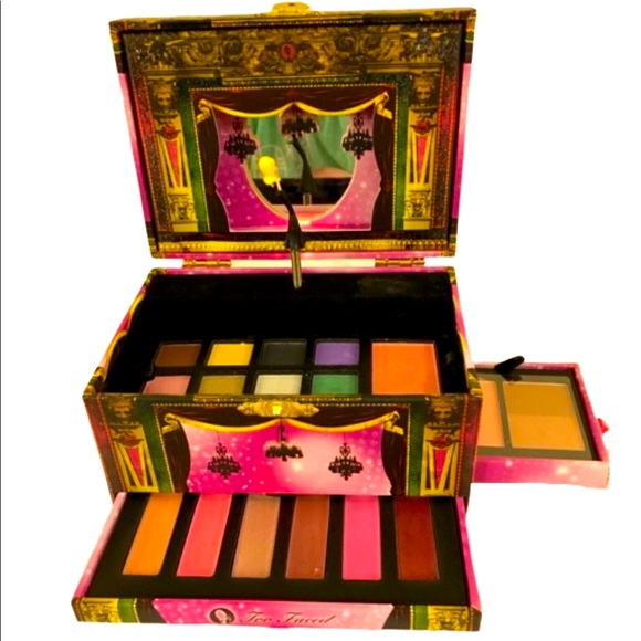 🌟 2 Times HOST PICK! 🌟 NWOB 🎼 Discontinued Too Faced Makeup Music Box 🎼 - Picture 1 of 6